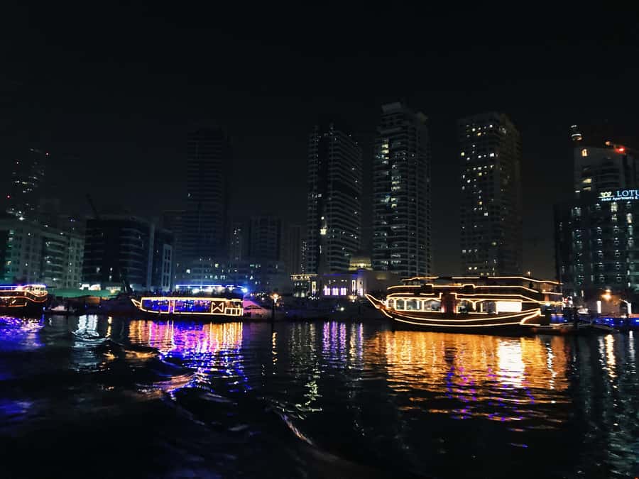 2-Hrs Private Romantic Sunset Cruise with Sushi and Drinks - Sushi for two and drinks: simple, included comfort