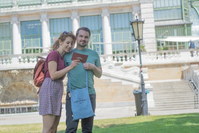 A box for a romantic walk in the city center of Vienna - Stop-by-stop: Mölker Bastei to the Danube Canal