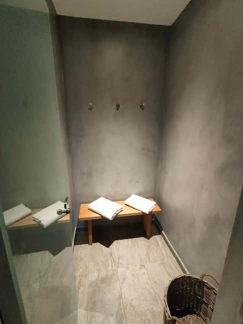 Akrotiri: Aromatherapy Couples Massage - Zen Spa in Akrotiri: how this fits into your Santorini day