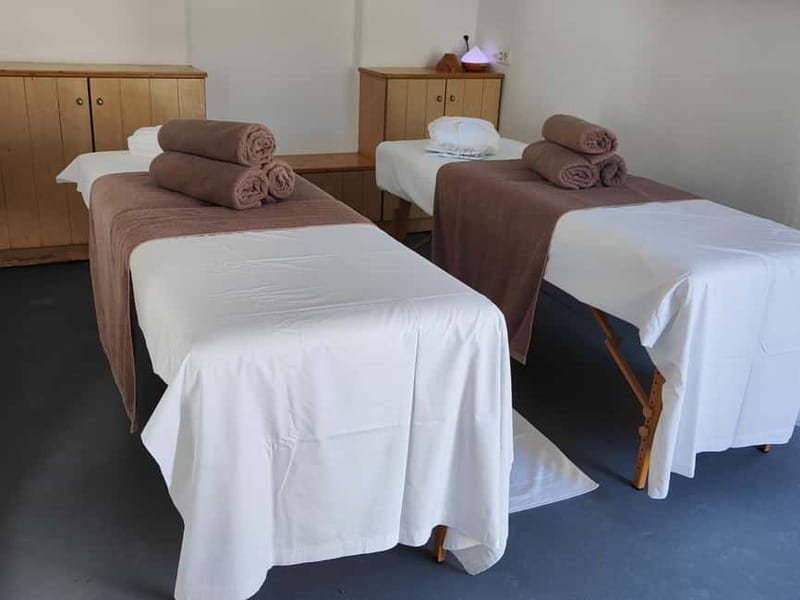 Akrotiri: Aromatherapy Couples Massage - The 1–1.5 hour experience, step by step