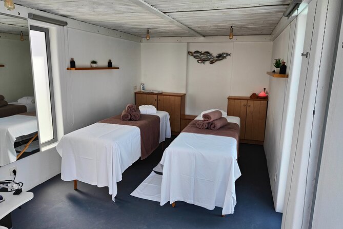 Akrotiri: Couples' Aromatherapy Massage - The 60 or 90 minute session: what happens after you arrive