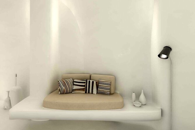 Akrotiri: Couples Massage & Pool Day Access - Best for: couples who want quiet quality, not a party spa
