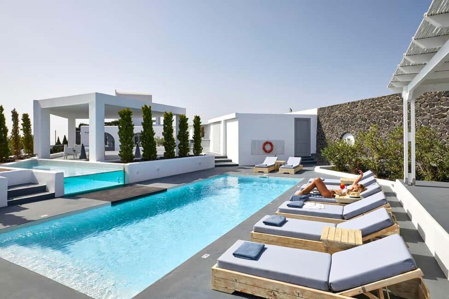 Akrotiri:Departure Day Spa Experience Couples Massage & Pool - What the staff attention gets right (and why reviews lean “happy”)