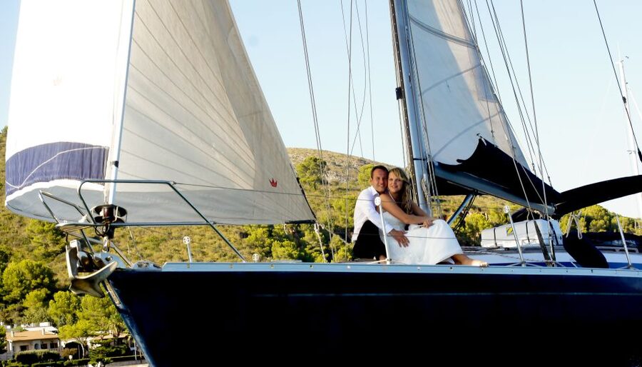 Alcudia: Romantic Sailing Trip with Diner for 2 - The First Leg Toward Cap de Formentor: Cruise Energy Before Dinner
