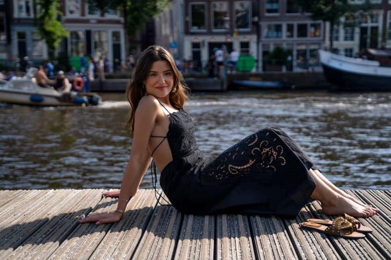 Amsterdam Canals Photoshoot: Private Solo, Family or Couples - Choosing Your Second Location: Central Station Area or the Eye Museum Side