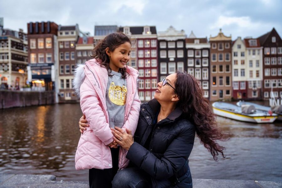 Amsterdam Canals Photoshoot: Private Solo, Family or Couples - Packing Like a Pro: Shoes, Layers, and a Charged Phone