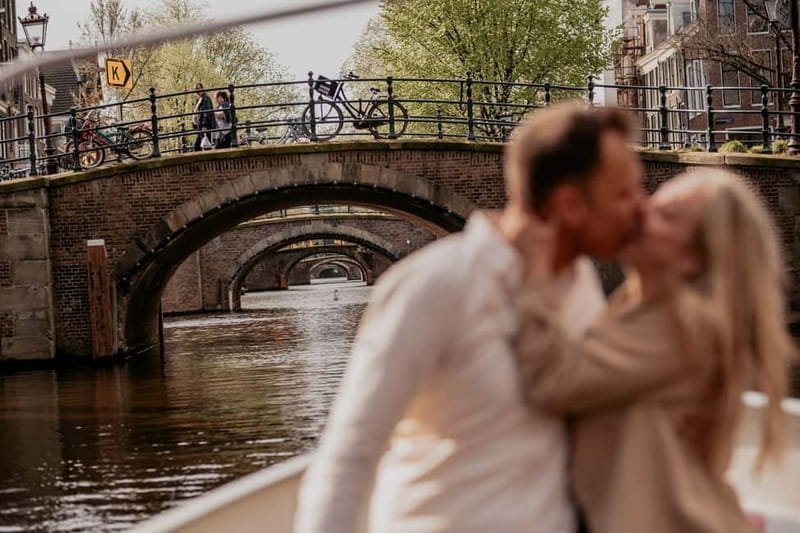 Amsterdam: Private Romantic Canal Cruise w. Prosecco/Snacks - Key highlights you’ll care about