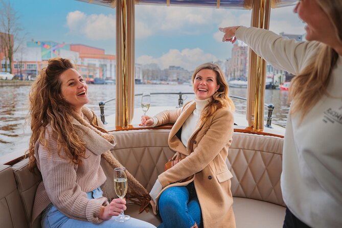 Amsterdam: Romantic Canal Cruise with Optional Bubbles & Bites - Spiegelgracht and the Art-Snacking Walk You’ll Want After