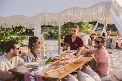 Aruba Eagle Beach Romantic Sunset Picnic in a Luxury Cabana - Luxury cabana setup: what you get in 2 hours