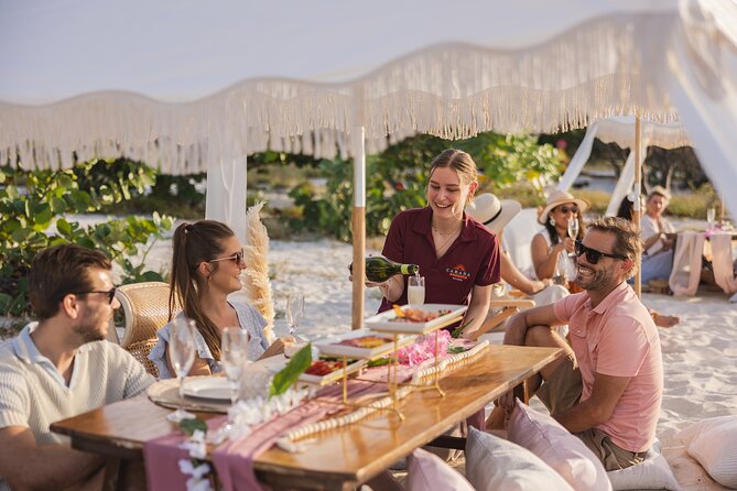 Aruba Eagle Beach Romantic Sunset Picnic in a Luxury Cabana - Luxury cabana setup: what you get in 2 hours