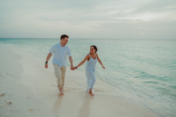Aruba Romantic Sunset Photoshoot & Beach Picnic in Luxury Cabana - A 30-minute photoshoot that doesn’t interrupt the romance