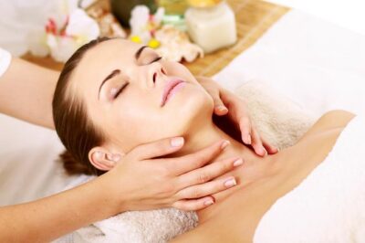 Athens Couples Escape Spa Treatment with Fish Pedicure - Entering Athens Fish Spa Massage and Hammam (Karori 23)