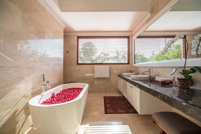 Bali: 5 Days All Inclusive - Romantic Honeymoon Package (Silver) - The candlelit dinner and why it’s strategically placed