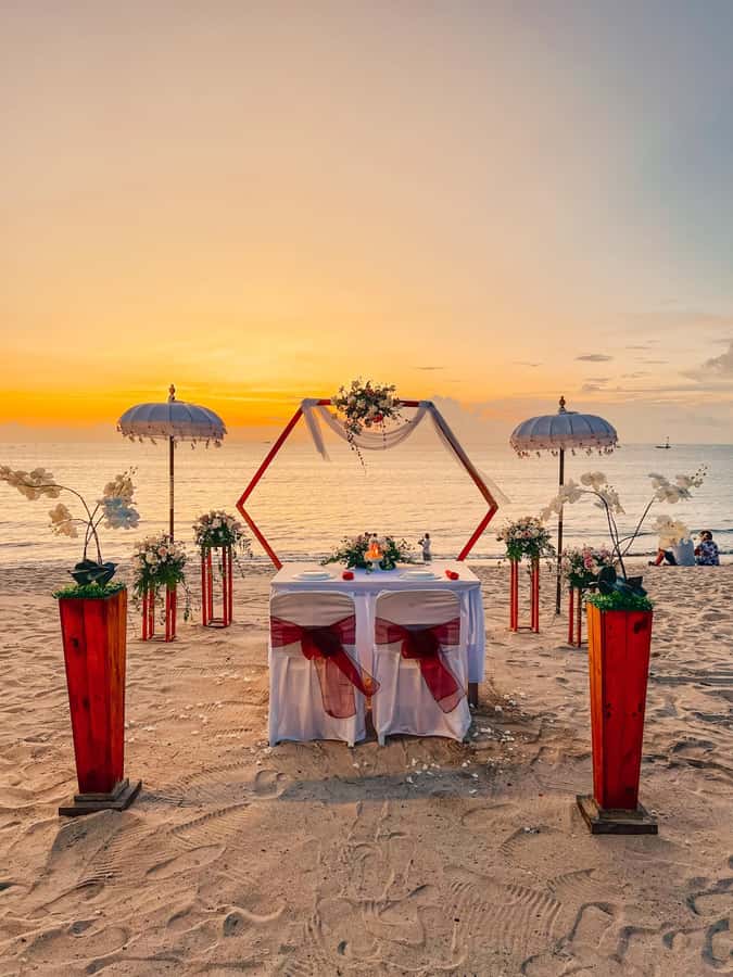 Bali: Jimbaran Bay Romantic Spa and Seafood Sunset Dinner - Food, Heat, and Photos: Practical Tips Before You Go