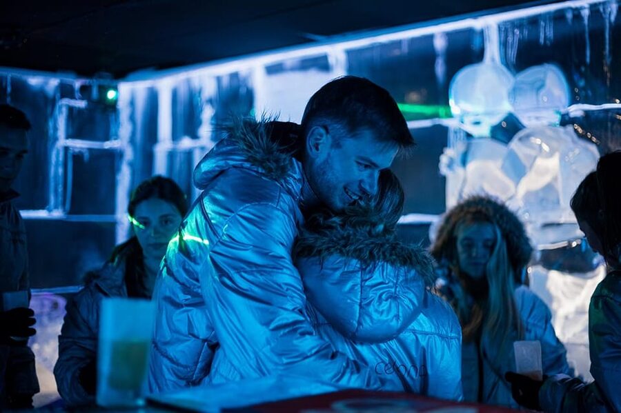 Barcelona: Ice Bar and Terrace Drinks Romantic Package - Key things to know before you go