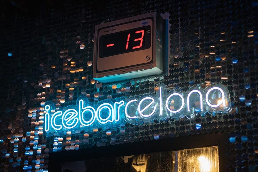 Barcelona: Ice Bar and Terrace Drinks Romantic Package - Should you book this Icebarcelona romantic package?
