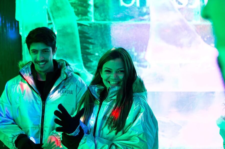 Barcelona: Ice Bar and Terrace Drinks Romantic Package - FAQ