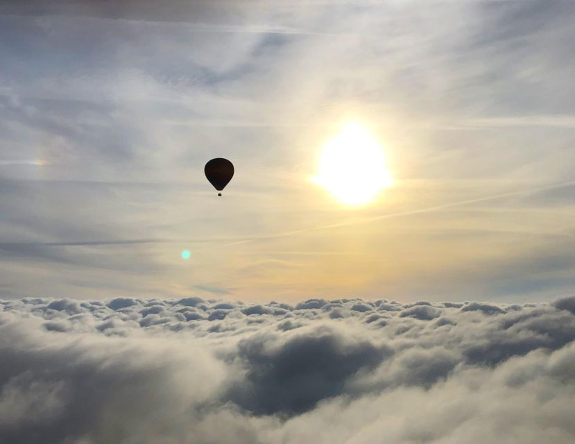 Barcelona: Private Romantic Balloon Flight - Should you book this private romantic balloon over Barcelona?