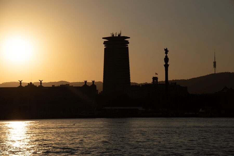Barcelona: Private Romantic Sailing Tour with Drinks - From Marina Vela Port: a private boat vibe in Barcelona