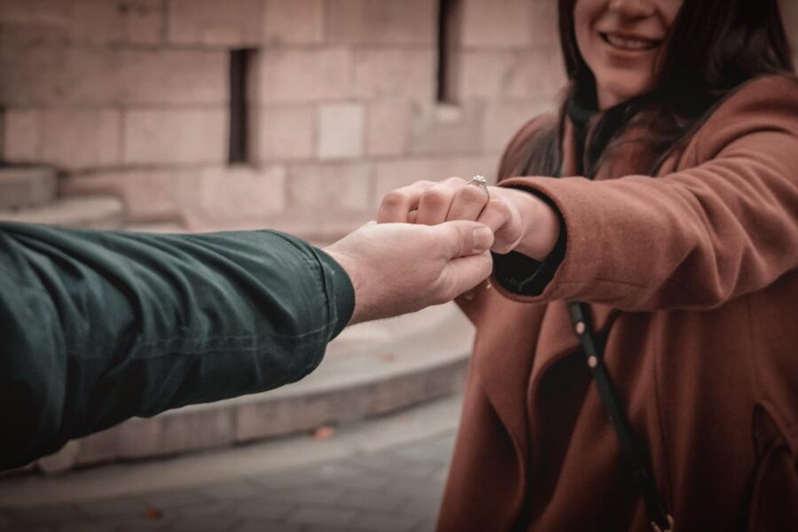 Budapest: Proposal Photos at enchanting Fisherman's Bastion - Attila Kapodarca’s approach: professional, but not stiff