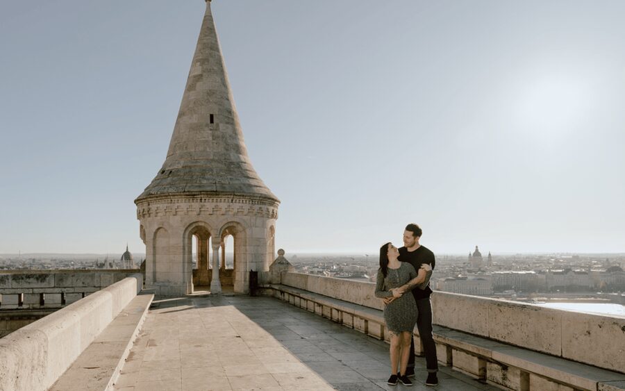 Budapest: romantic photoshoot at Buda's iconic sightseeings - What you’ll get after the shoot: 40 edited digital photos, not a bundle of chaos
