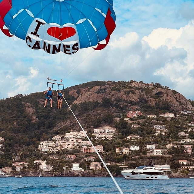 Cannes: Parasailing Experience for Couples, Family & Friends - Before Takeoff: Safety Gear, Instructors, and a Hands-Free Ride