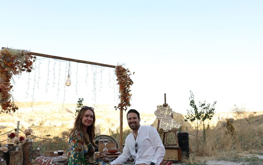Cappadocia: Love Valley Proposal Service with Transfers - From Hotel Pickup to Proposal Moment: The 2.5-Hour Flow