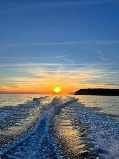 Cavtat: Romantic Sunset Cruise with Unlimited Drinks - Meet on the Promenade: Where to Find the Boat Fast