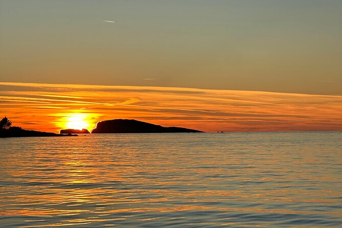 Cavtat Sunset Escape Romantic Cruise and Free Flowing Drinks - A 1-hour Cavtat sunset cruise that feels like more than 60 minutes