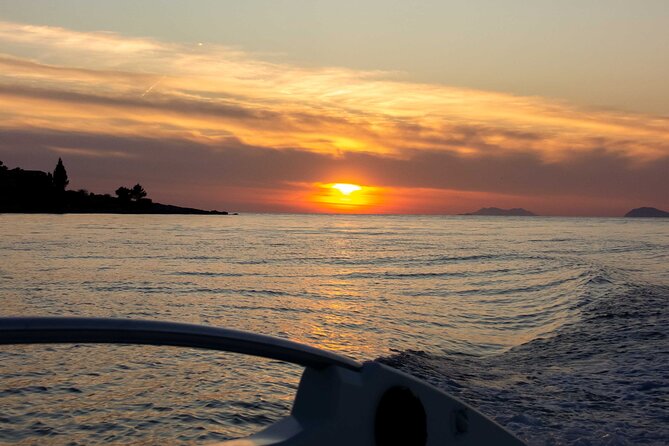 Cavtat Sunset Escape Romantic Cruise and Free Flowing Drinks - Where you meet and how to plan for an easy start