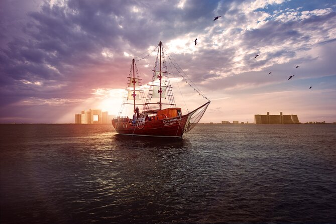 Columbus Romantic Dinner in Cancún - Key Things You’ll Notice on This Columbus Dinner Cruise