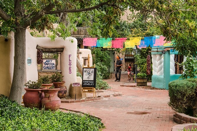 Couple’s Private Enchanting Walk in the Heart of Albuquerque - Key highlights