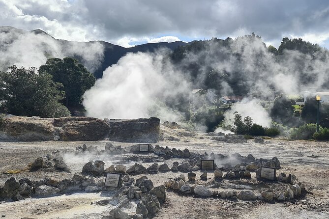 Couples PRIVATE Hybrid 4X4 Tour - Furnas (Inc Hot Springs and 3 Course Lunch) - Lagoa das Furnas walk: lake time plus a Gothic chapel stop
