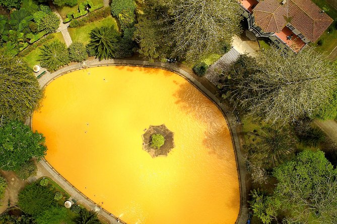 Couples PRIVATE Hybrid 4X4 Tour - Furnas (Inc Hot Springs and 3 Course Lunch) - Second Furnas zone: fumeroles, smells, and a taste of mineral water
