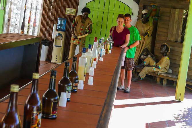 Couples Private St. Lucia Highlights Tour - Private pickup and your ambassador: comfort is the real luxury