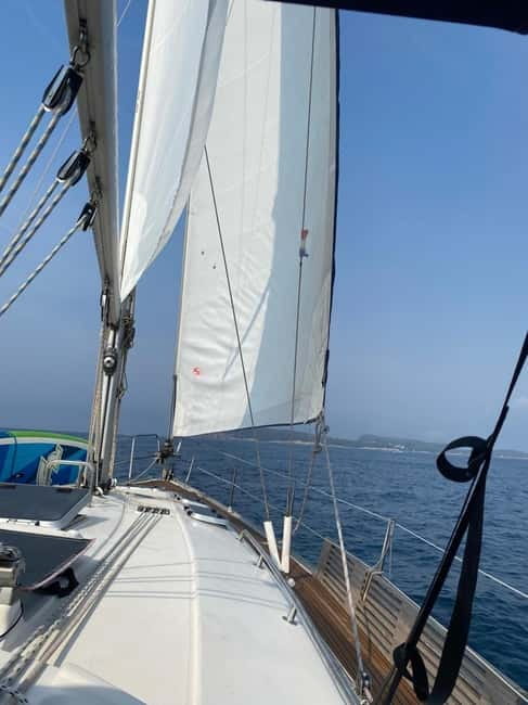 Dubrovnik:Romantic Private Sunset Tour to Old Town& Elafitiy - ZaraBella and your crew: what comfort looks like on a 40-foot yacht