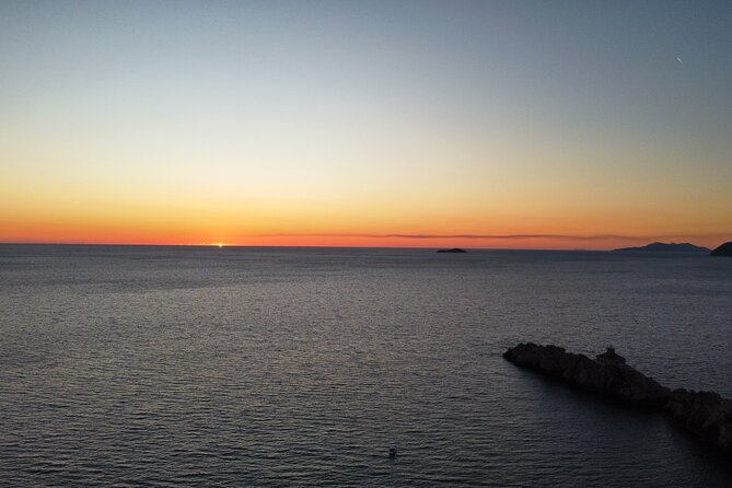 Dubrovnik Romantic Sunset Boat Tour - English-speaking experience: what that means onboard