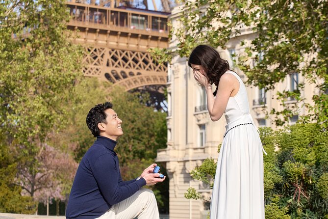 Eiffel Tower Surprise Proposal Engagement - Photo gallery, editing, and what you’ll actually receive