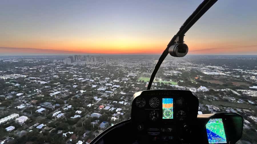 Fort Lauderdale : Romantic Champagne Helicopter Flight Tour - Practical details to plan around (without killing the mood)