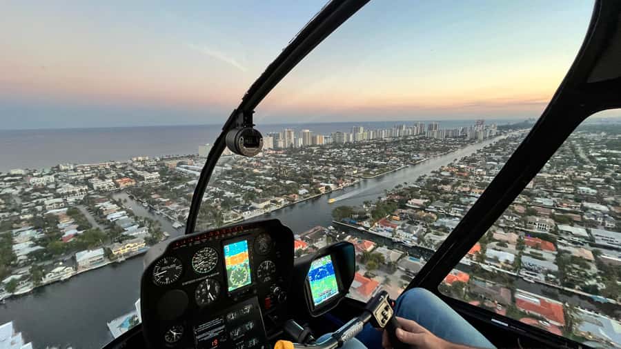 Fort Lauderdale : Romantic Champagne Helicopter Flight Tour - Who this helicopter flight is best for