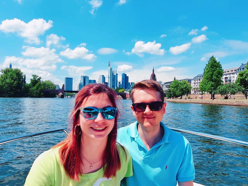 Frankfurt: Private Romantic Skyline Boat Tour - Your captain’s pace: why the 75 minutes feel unhurried