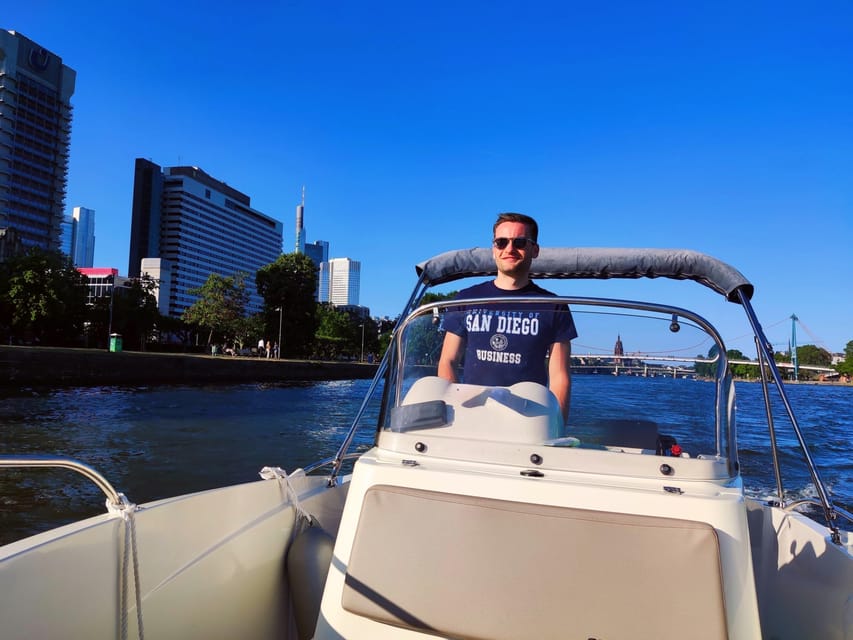 Frankfurt: Private Romantic Skyline Boat Tour - Weather reality check: what happens if the cruise can’t run