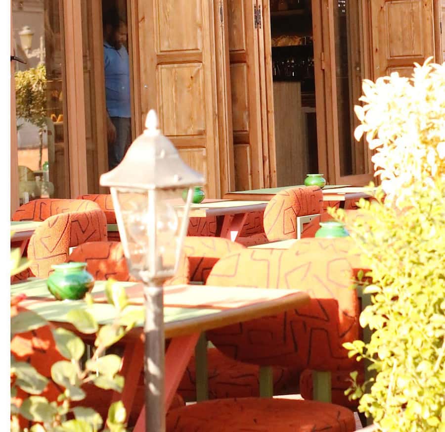 From Marrakech: Rooftop Dinner & Romantic Medina Views - Views you can enjoy without fighting the crowd