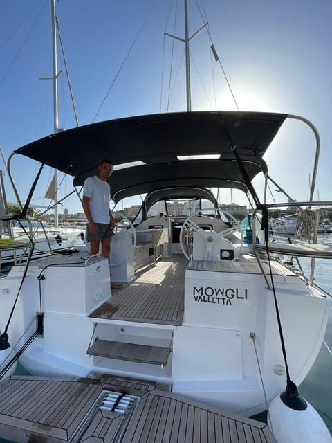 From Valletta: Romantic Sunset Cruise on a Sailing Yacht - Swimming at anchor: what the 1-hour pause really gives you