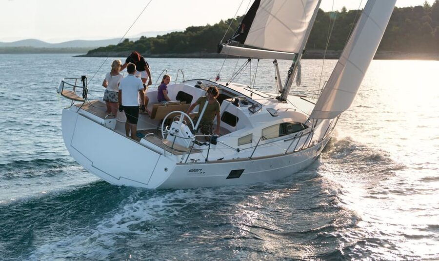 From Valletta: Romantic Sunset Cruise on a Sailing Yacht - Dinner under the stars near Manoel Island or Rinella Bay