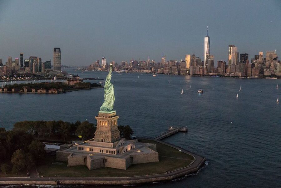 From Westchester: NYC Private Helicopter Tour for Couples - Couples-Only in the R44: The Real Benefit Isn’t Just Privacy