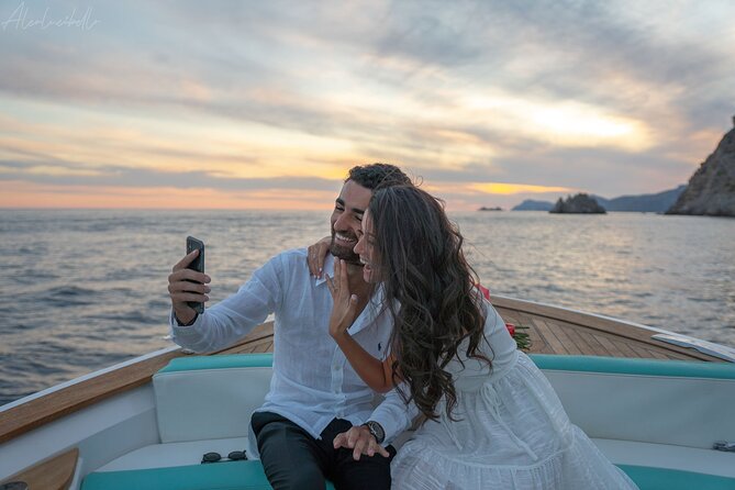 He said yes! Marriage Proposal at Sunset - What you’ll enjoy in the drinks and snack lineup
