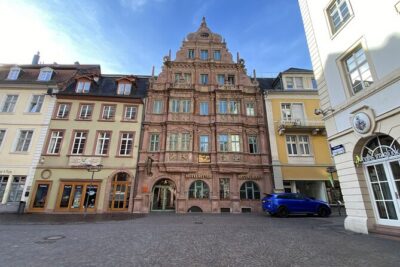 Heidelberg Old Town: Romantic Walking Tour & Game - Kornmarkt to Marktplatz: starting in the city center
