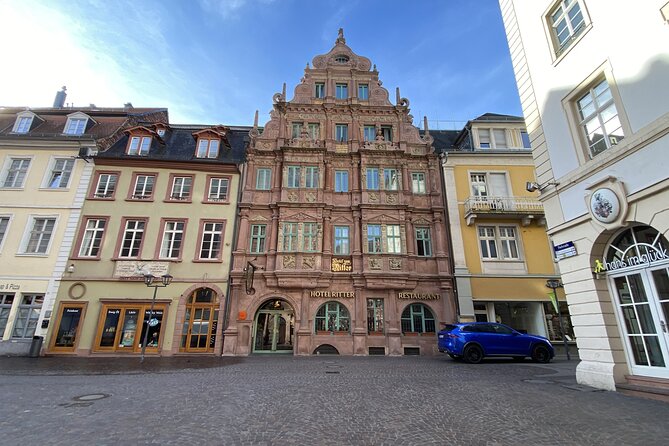 Heidelberg Old Town: Romantic Walking Tour & Game - Kornmarkt to Marktplatz: starting in the city center