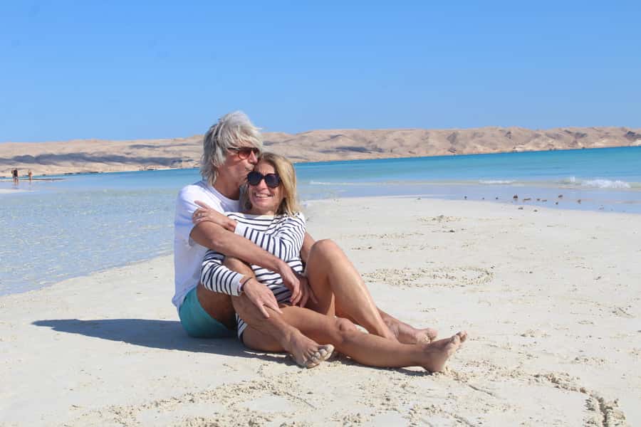 Hurghada: A Romantic Dinner On Islands Proposal Tour - Who this tour suits best (and who should skip it)
